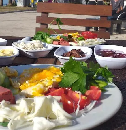 Kaktues Boutique Szálloda *