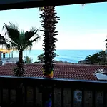 Kaktues Boutique Sidé