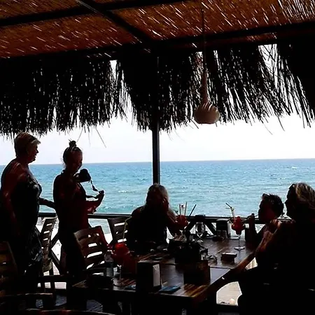 Kaktues Boutique Side